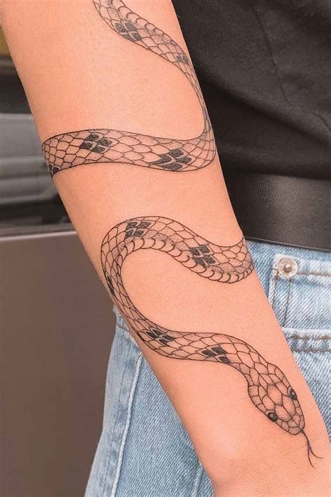 snake shin tattoo|100+ Charming Snake Tattoo Designs with Meaning。